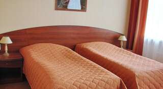 Гостиница Парк Отель Дубна Стандартный двухместный номер с 2 отдельными кроватями-1